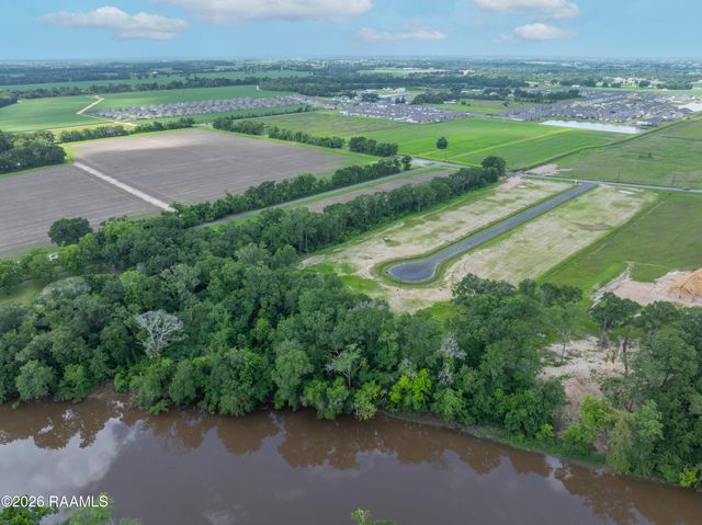 6922 Camille Lane, Maurice, LA 70555