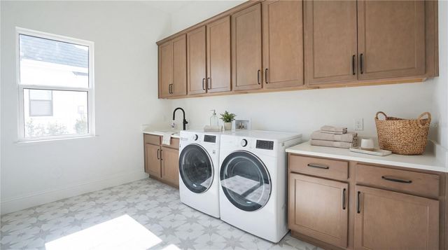 9760 LAUREL BERRY DRIVE, Orlando, FL 32827