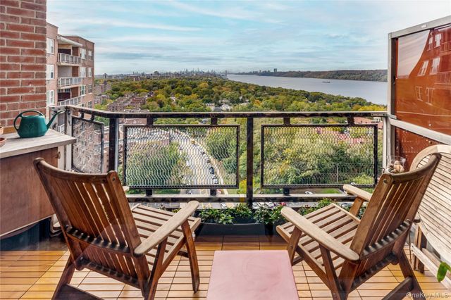 5700 Arlington Avenue 21R, Bronx, NY 10471