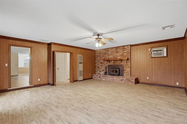 7704 NW 30th Street, Bethany, OK 73008