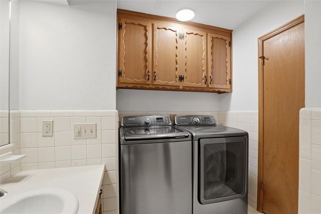 7704 NW 30th Street, Bethany, OK 73008