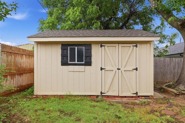 7704 NW 30th Street, Bethany, OK 73008