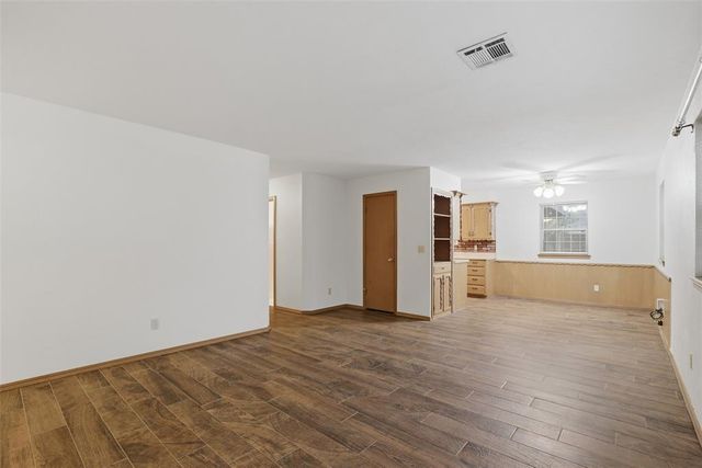 7704 NW 30th Street, Bethany, OK 73008