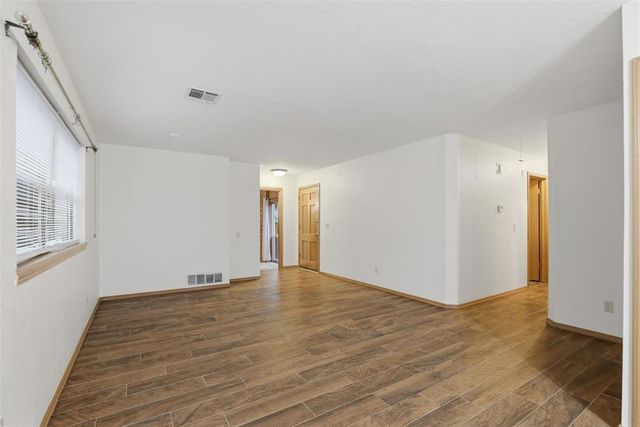 7704 NW 30th Street, Bethany, OK 73008