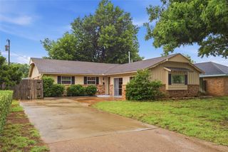 7704 NW 30th Street, Bethany, OK 73008