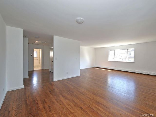 83 Grandview Avenue 2nd floor, Port Chester, NY 10573