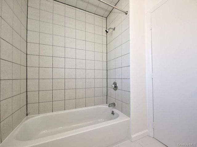 83 Grandview Avenue 2nd floor, Port Chester, NY 10573