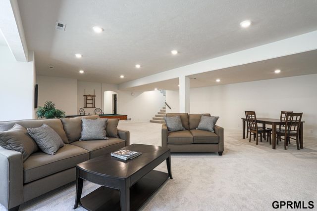 11363 N 170 Street, Bennington, NE 68007