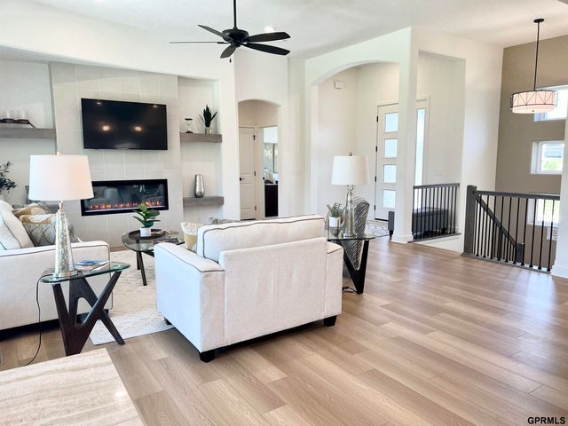 11363 N 170 Street, Bennington, NE 68007