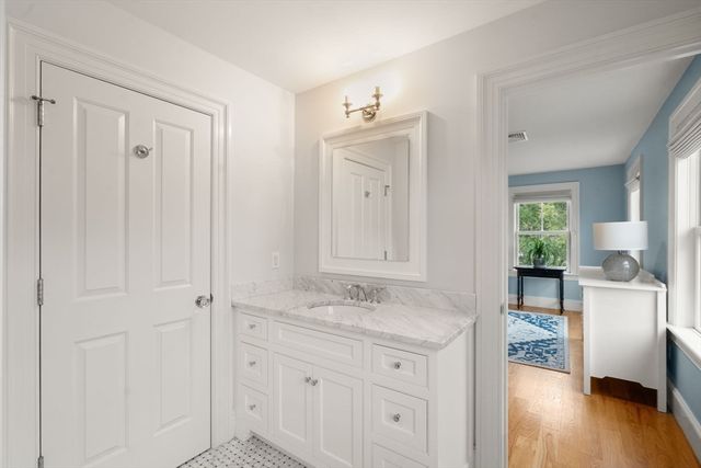 2 Snow Street, Sherborn, MA 01770