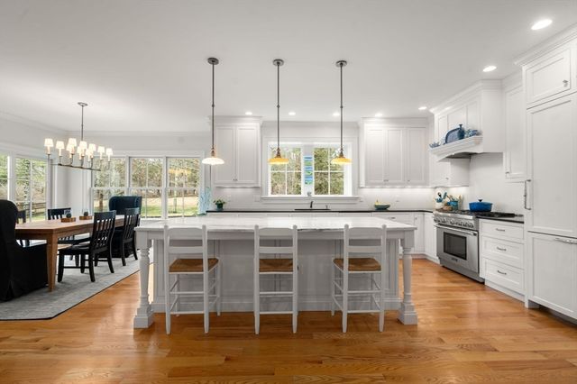 2 Snow Street, Sherborn, MA 01770