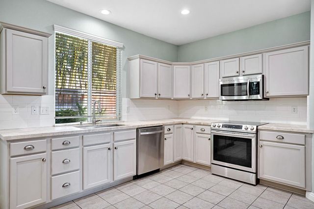 1801 N Miramar Lane, Clovis, CA 93619