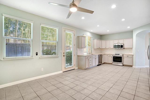 1801 N Miramar Lane, Clovis, CA 93619