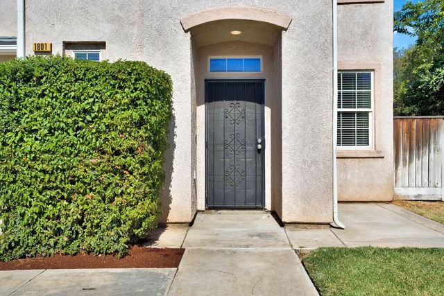 1801 N Miramar Lane, Clovis, CA 93619