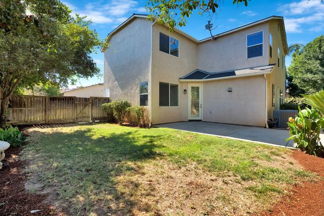 1801 N Miramar Lane, Clovis, CA 93619