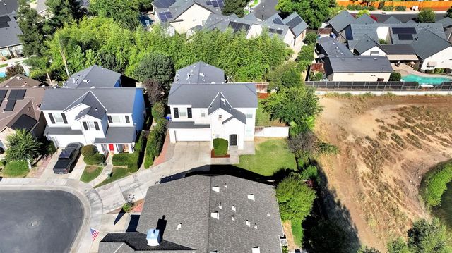 1801 N Miramar Lane, Clovis, CA 93619