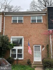 8467 IVY GLEN CT, Manassas, VA 20110