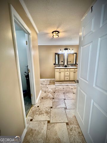 380 Horseshoe Drive, Dublin, GA 31021