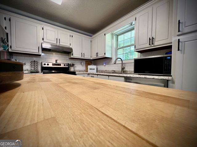380 Horseshoe Drive, Dublin, GA 31021