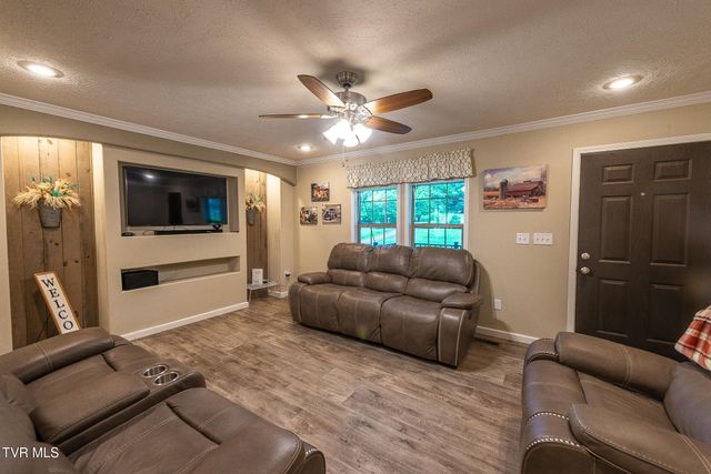 125 Fern Lane, Gate City, VA 24251