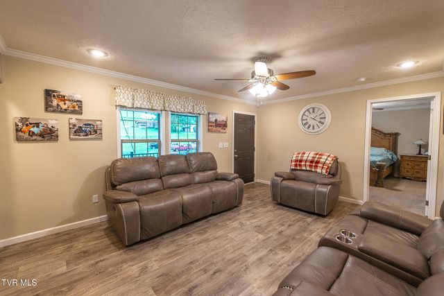 125 Fern Lane, Gate City, VA 24251