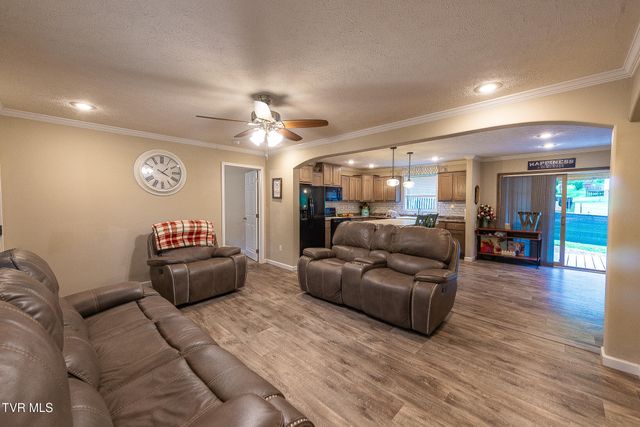 125 Fern Lane, Gate City, VA 24251
