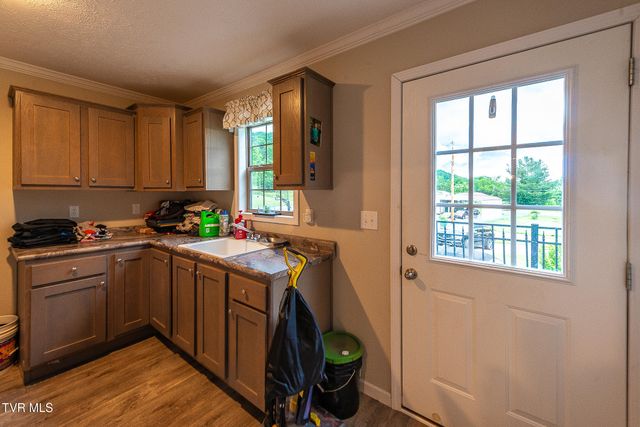 125 Fern Lane, Gate City, VA 24251