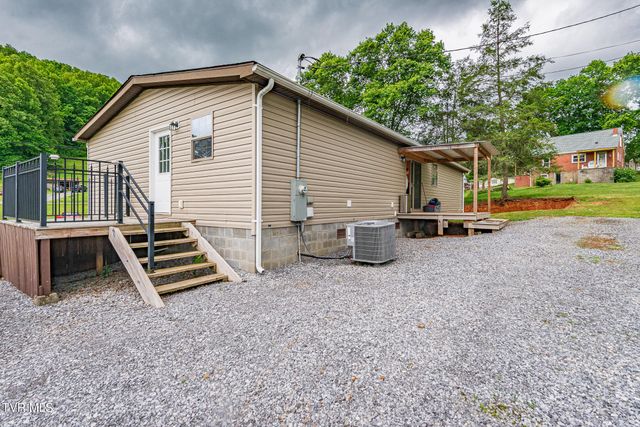 125 Fern Lane, Gate City, VA 24251