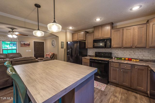 125 Fern Lane, Gate City, VA 24251