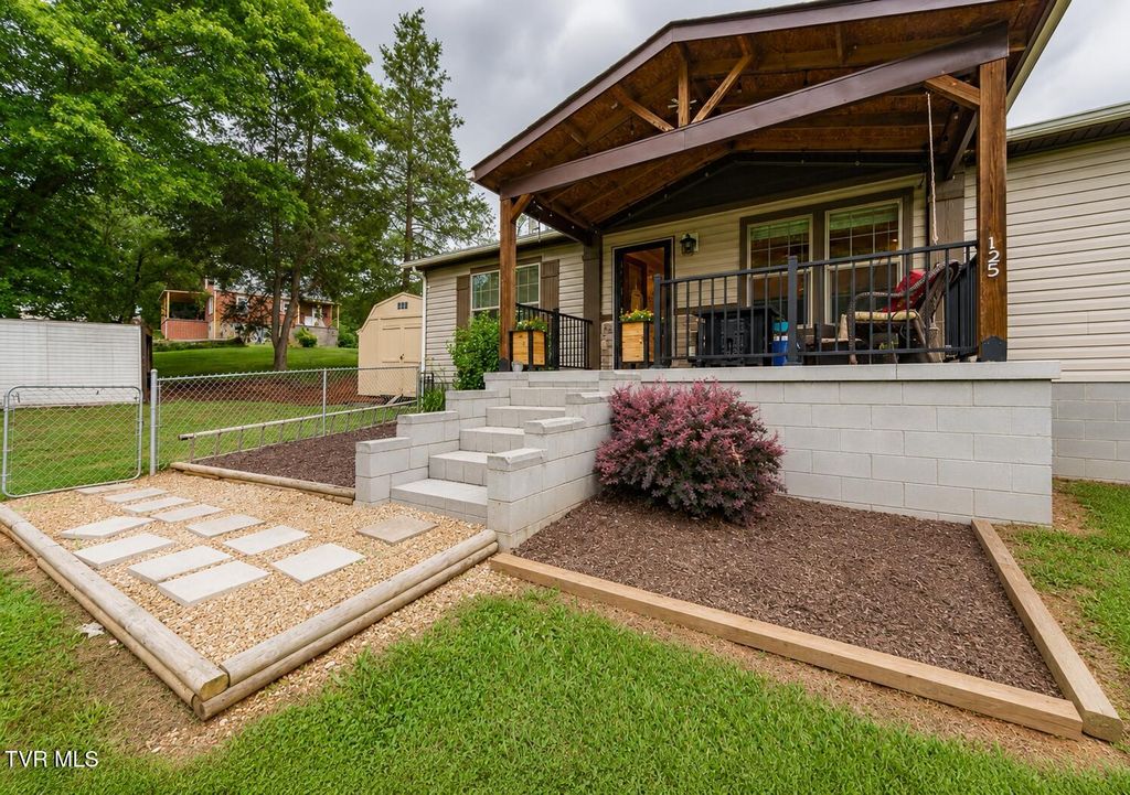 125 Fern Lane, Gate City, VA 24251