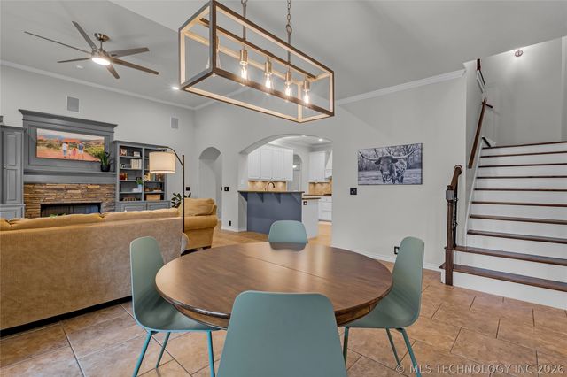 11942 S 92nd East Avenue, Bixby, OK 74008