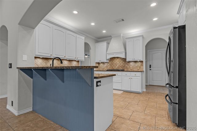 11942 S 92nd East Avenue, Bixby, OK 74008