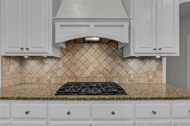 11942 S 92nd East Avenue, Bixby, OK 74008