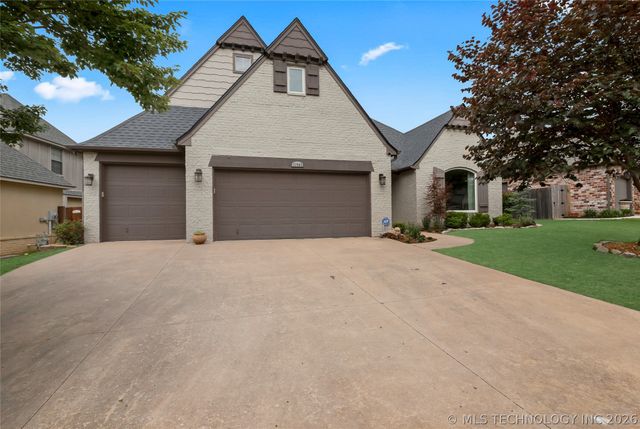 11942 S 92nd East Avenue, Bixby, OK 74008