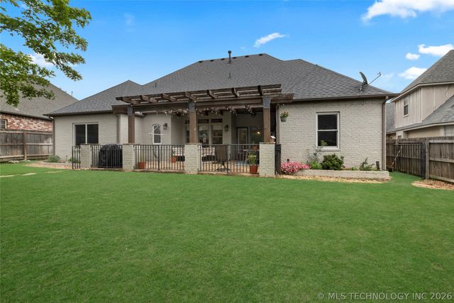 11942 S 92nd East Avenue, Bixby, OK 74008