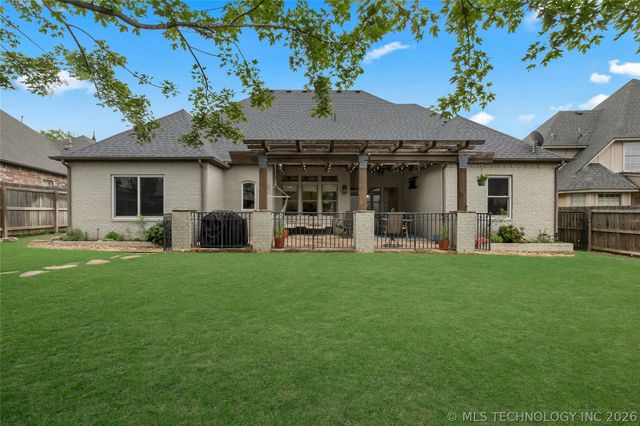 11942 S 92nd East Avenue, Bixby, OK 74008