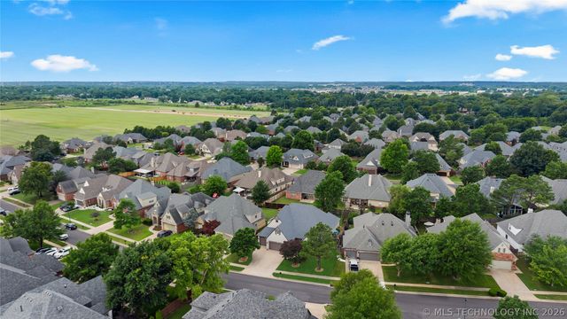 11942 S 92nd East Avenue, Bixby, OK 74008