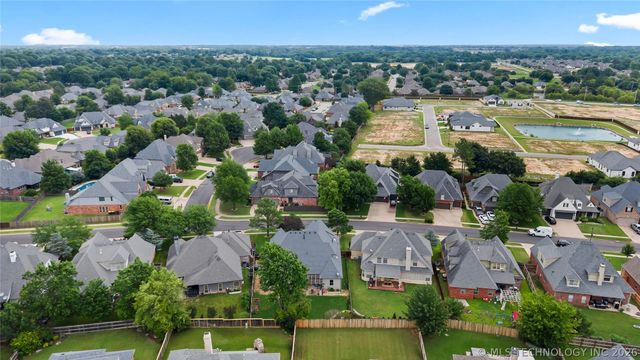 11942 S 92nd East Avenue, Bixby, OK 74008