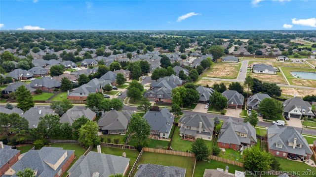 11942 S 92nd East Avenue, Bixby, OK 74008