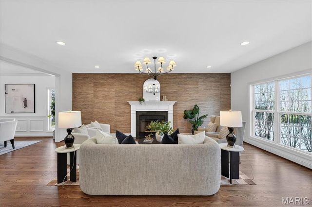 350 S Van Buren Avenue, Kirkwood, MO 63122