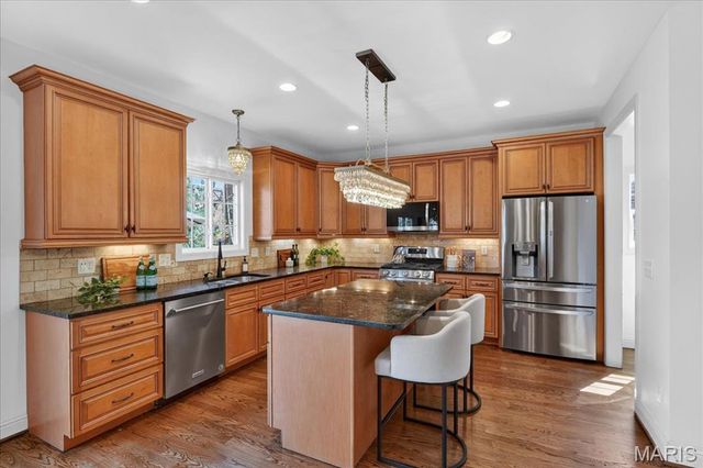 350 S Van Buren Avenue, Kirkwood, MO 63122