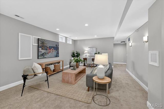 350 S Van Buren Avenue, Kirkwood, MO 63122