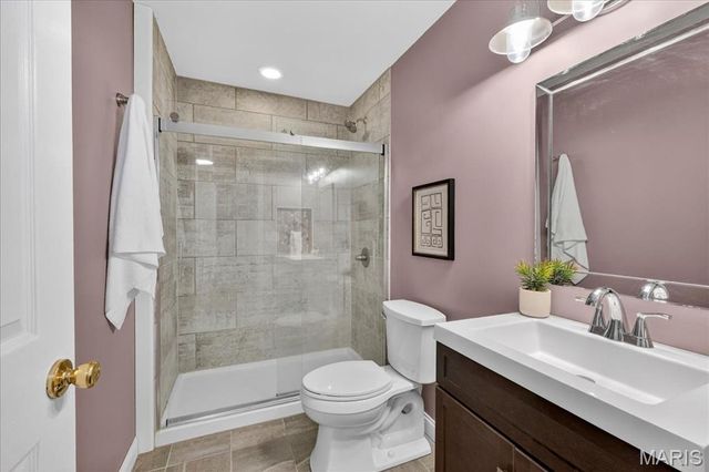 350 S Van Buren Avenue, Kirkwood, MO 63122