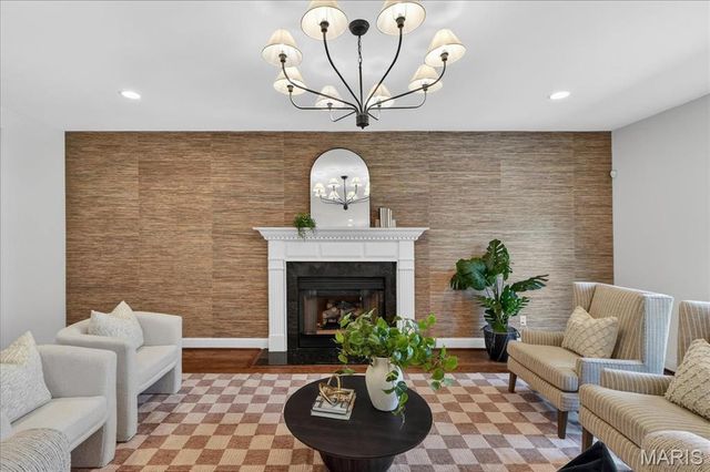 350 S Van Buren Avenue, Kirkwood, MO 63122