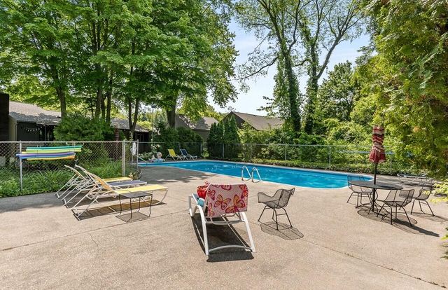 840 Brook Village Court, Holland, MI 49423