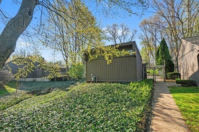 840 Brook Village Court, Holland, MI 49423
