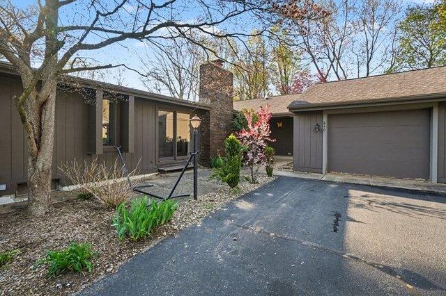 840 Brook Village Court, Holland, MI 49423