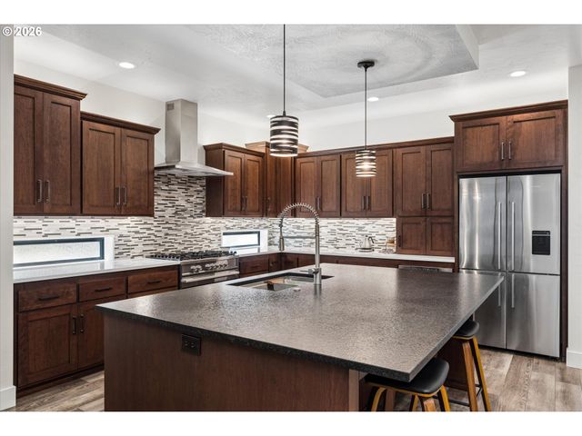1179 HYDE PARK Pl, Eugene, OR 97401
