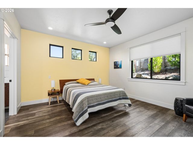 1179 HYDE PARK Pl, Eugene, OR 97401