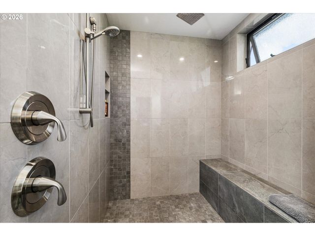 1179 HYDE PARK Pl, Eugene, OR 97401